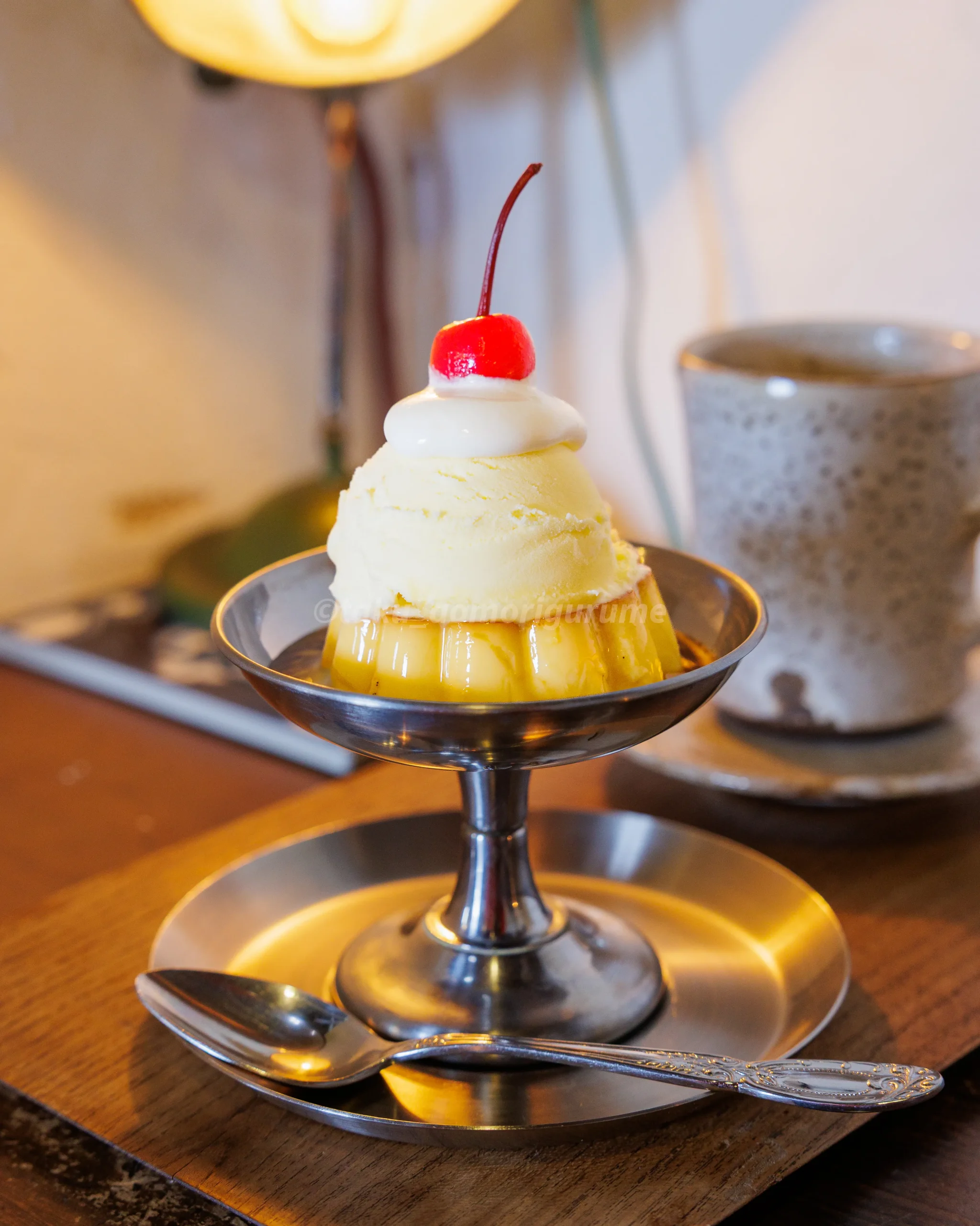 弘前市にあるcafe ROTTO(カフェロット)の自家製プリン写真