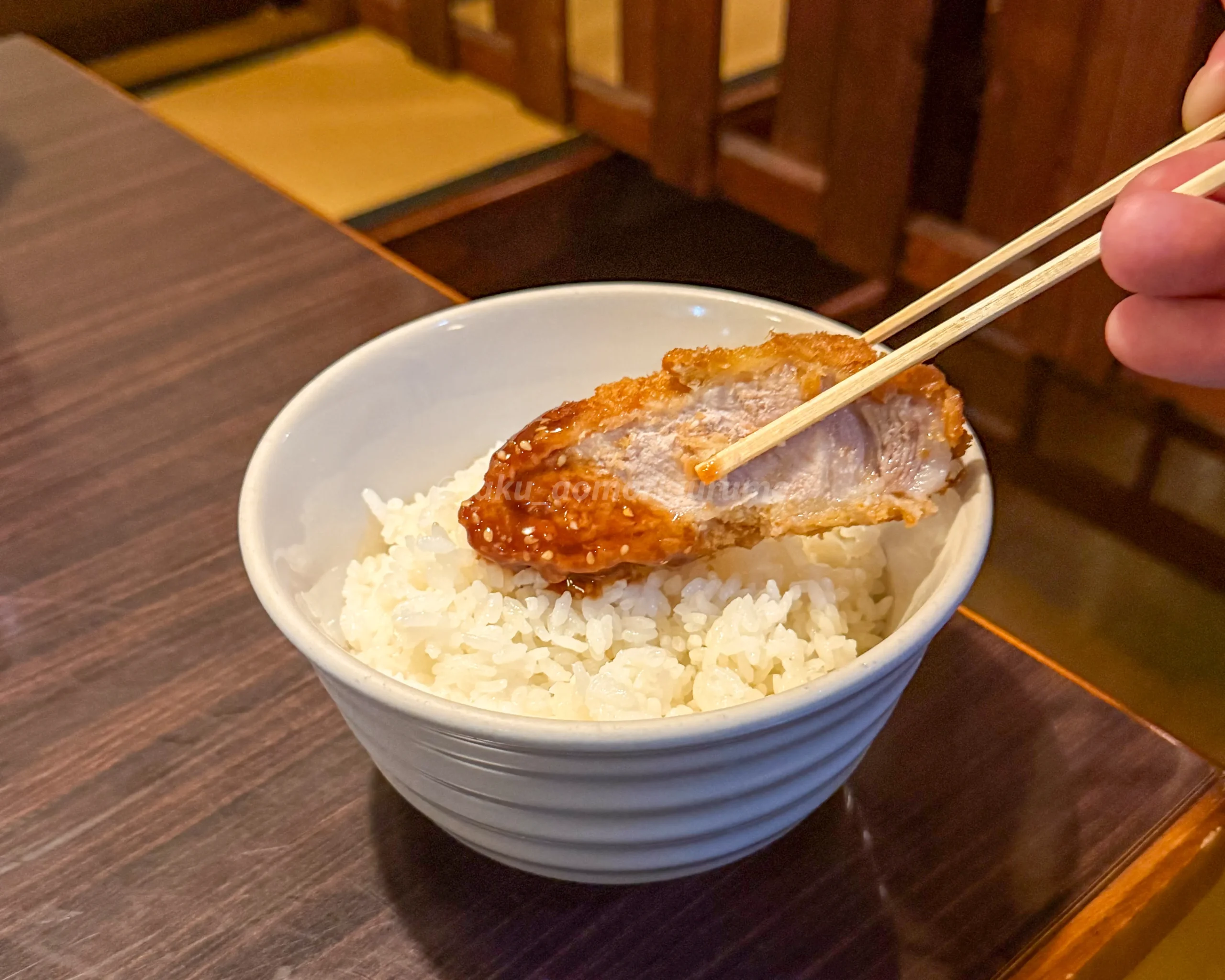 「とんかつ・餃子の店 かつ蘭」の上ロースかつ定食写真
