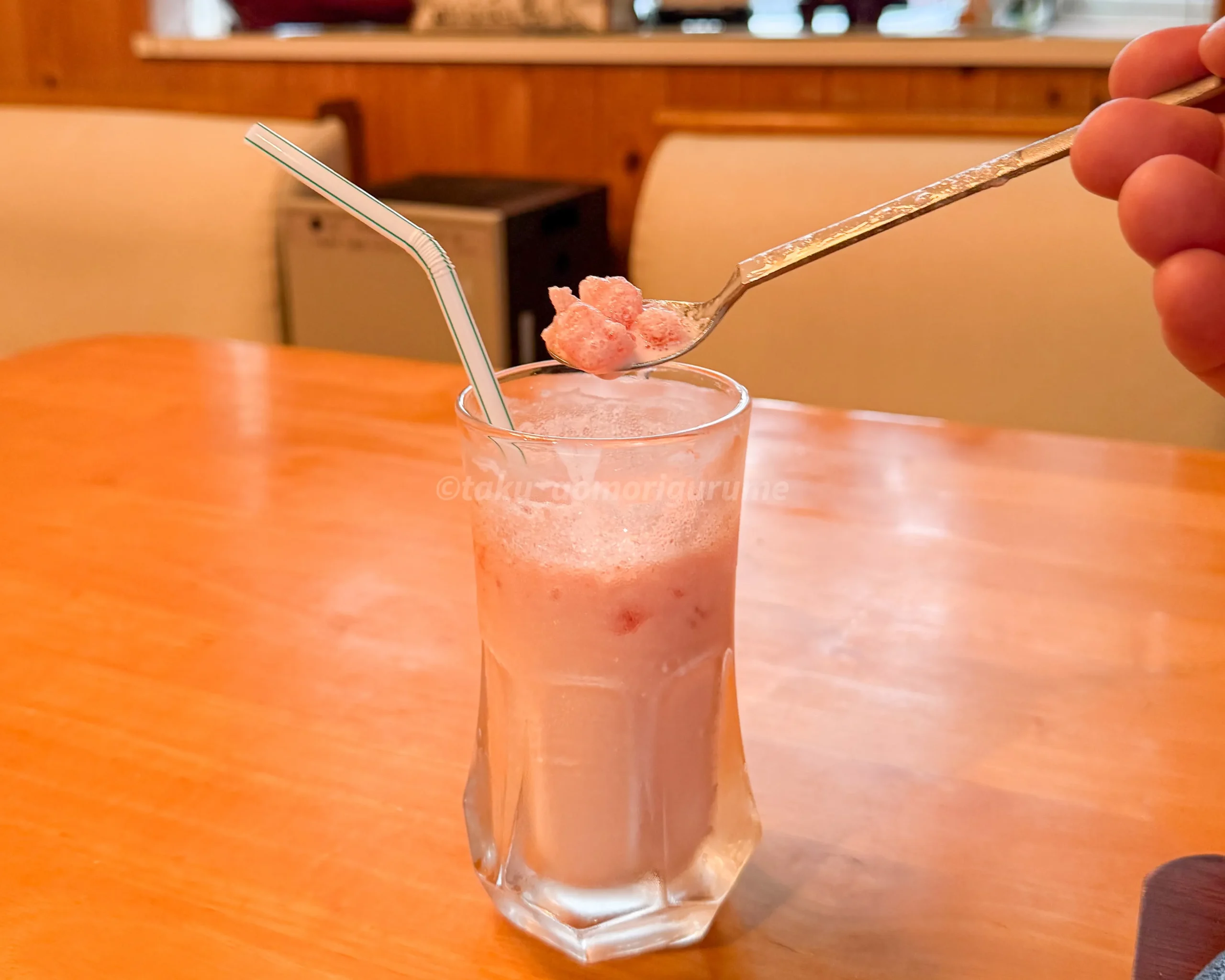 七戸町にあるタベルナの氷カフェいちごの写真