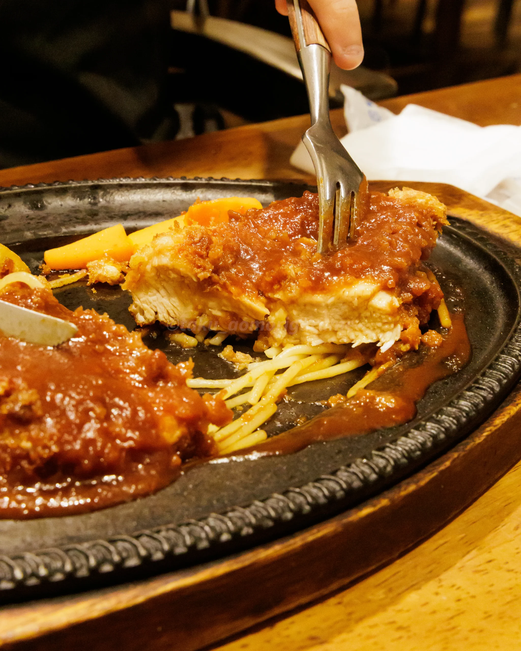 青森県おいらせ町にある「グリルシャトラン」の（セットメニュー）チキンカツ（¥1,600税込）写真