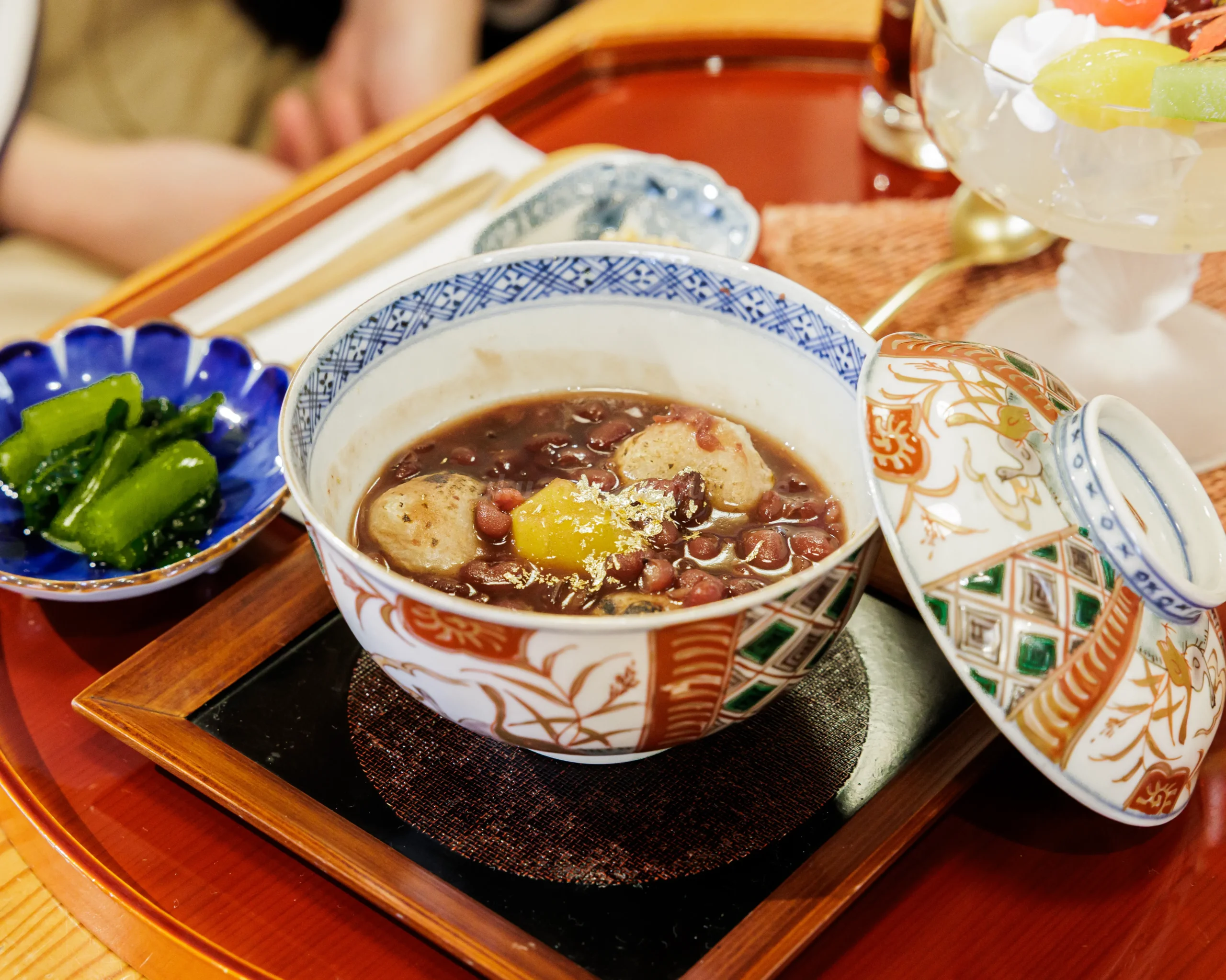 弘前市にある「ギャラリー芭蕉」の栗ぜんざいとミニあんみつセット写真