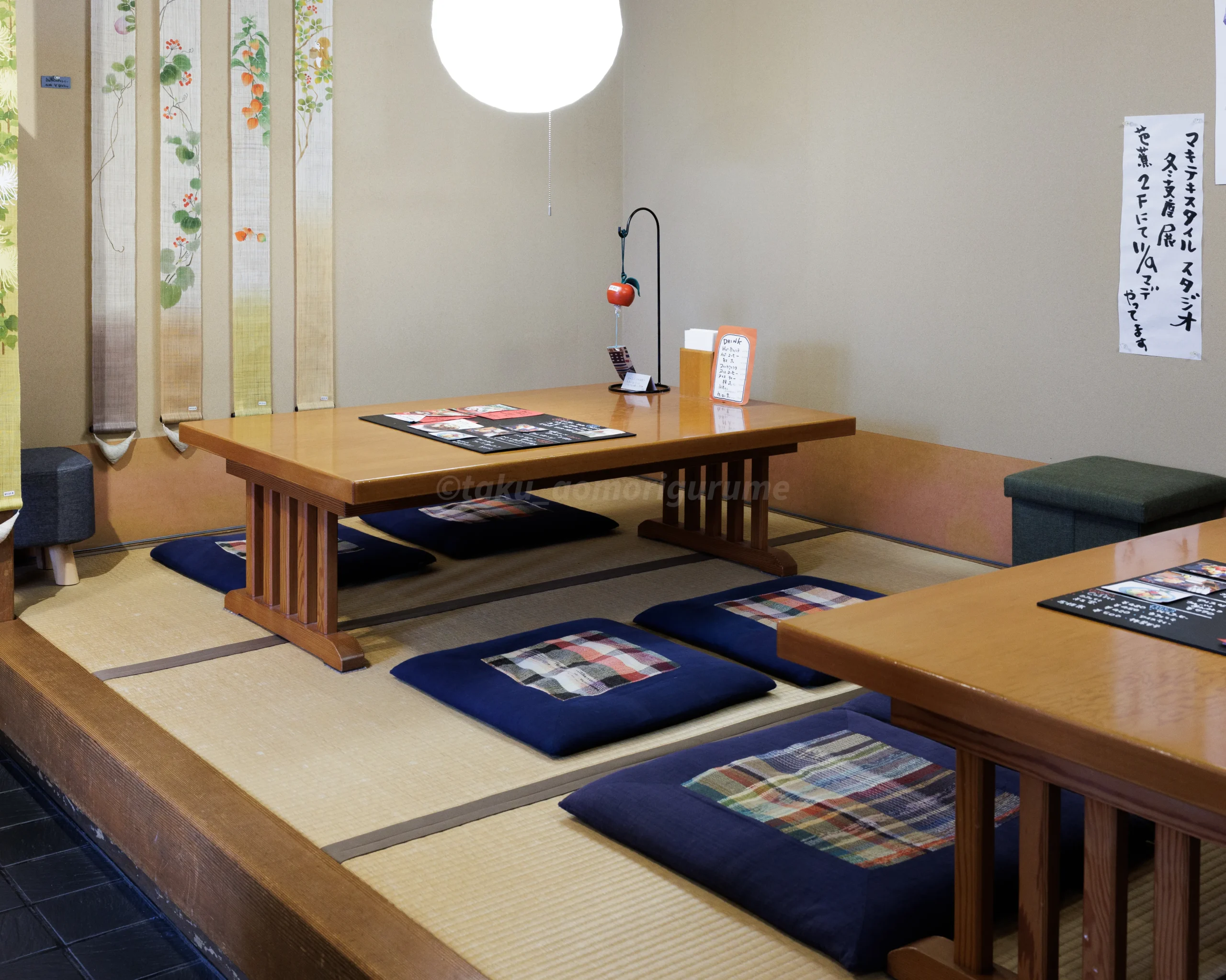 弘前市にある「ギャラリー芭蕉」の店内写真