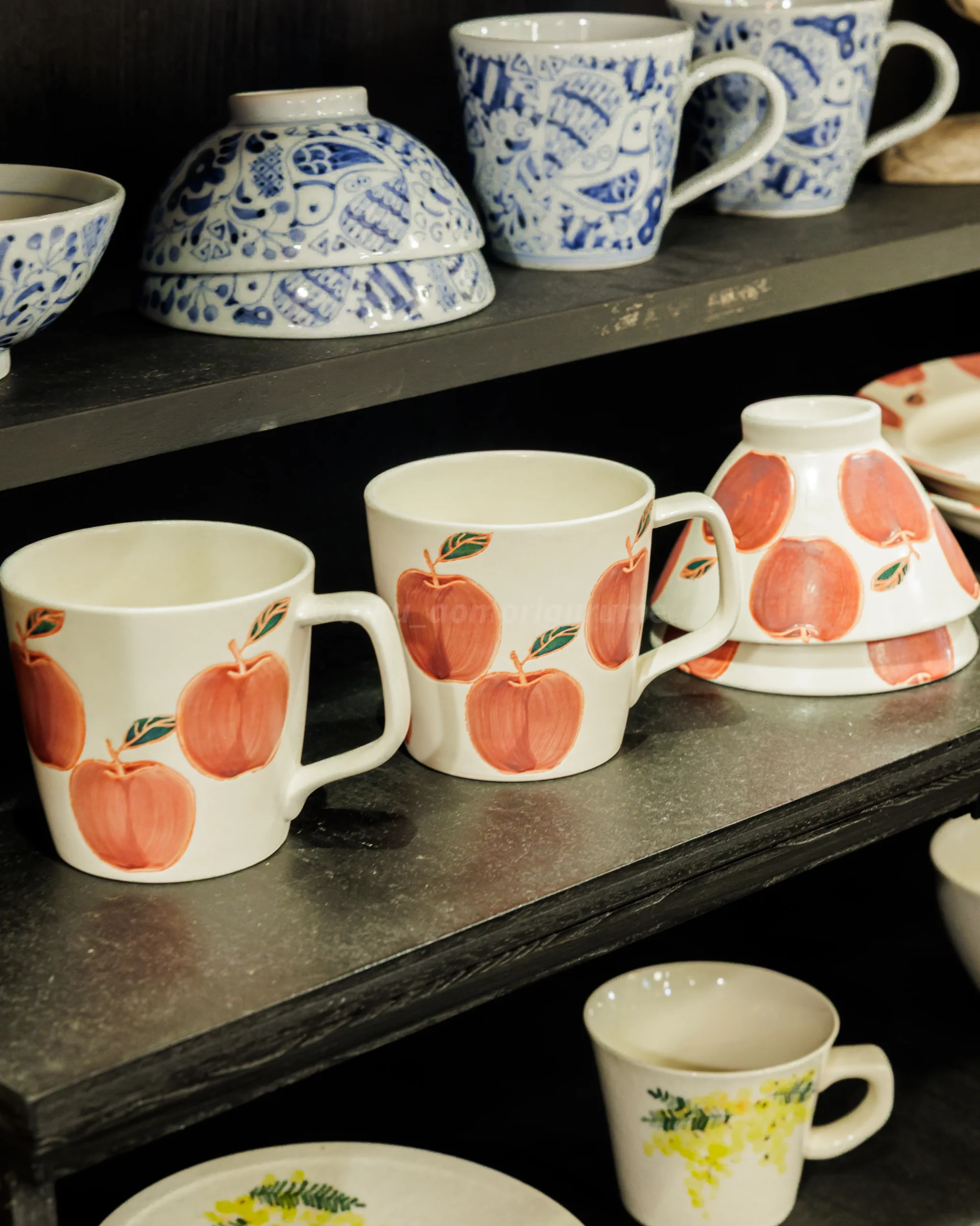 弘前市にある「ギャラリー芭蕉」の店内写真