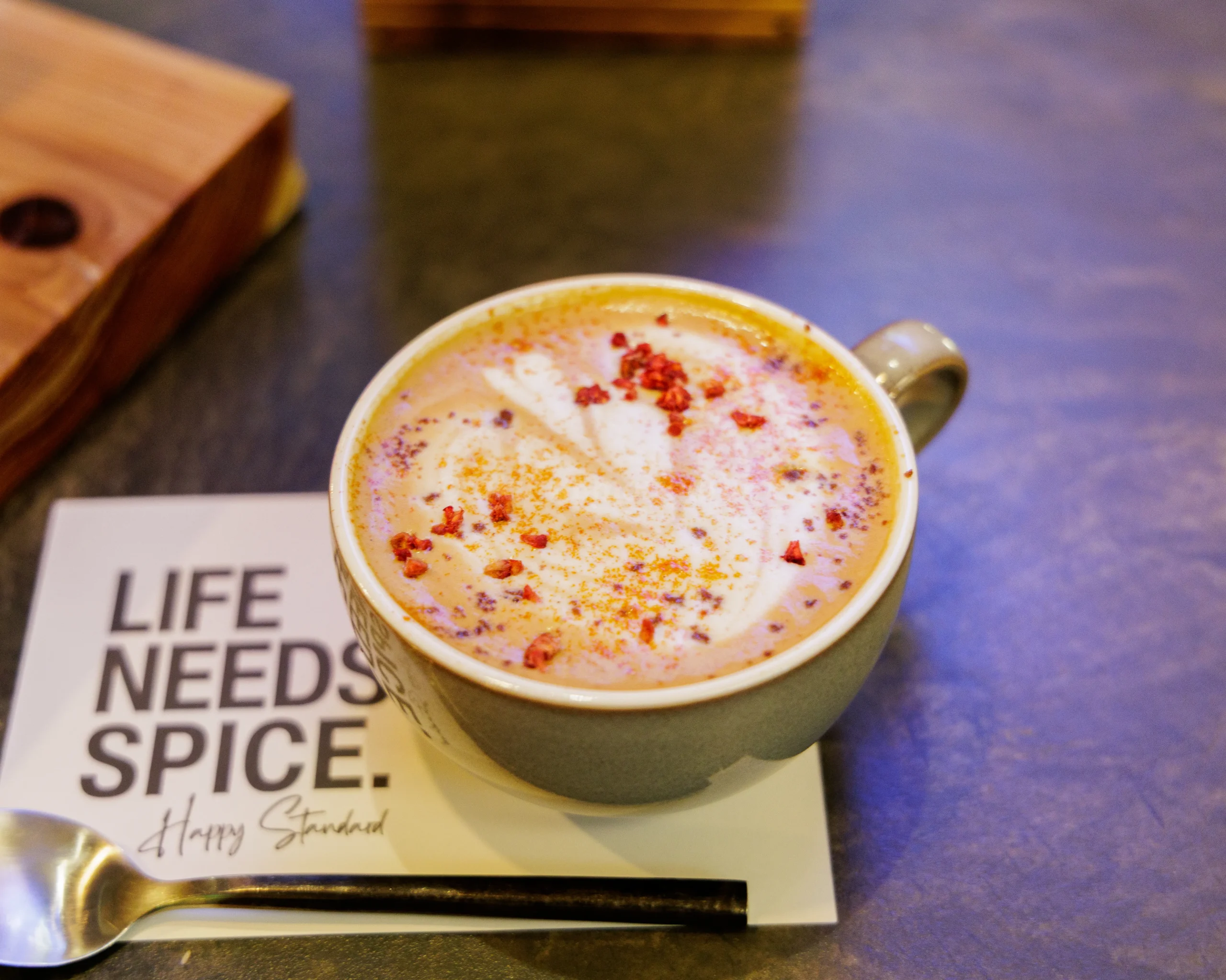 青森市にある「HAPPY STANDARD」のメキシカンモカラテ写真