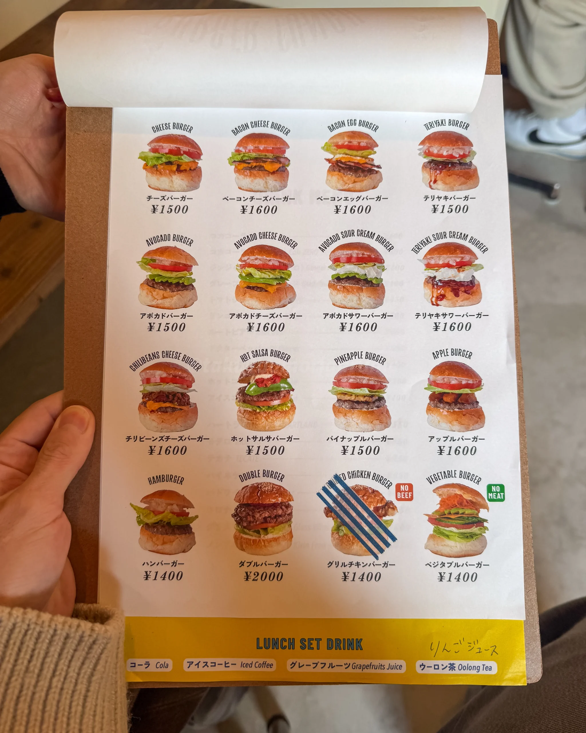 弘前市にある移転オープンした「ペペキッチン」のメニュー写真