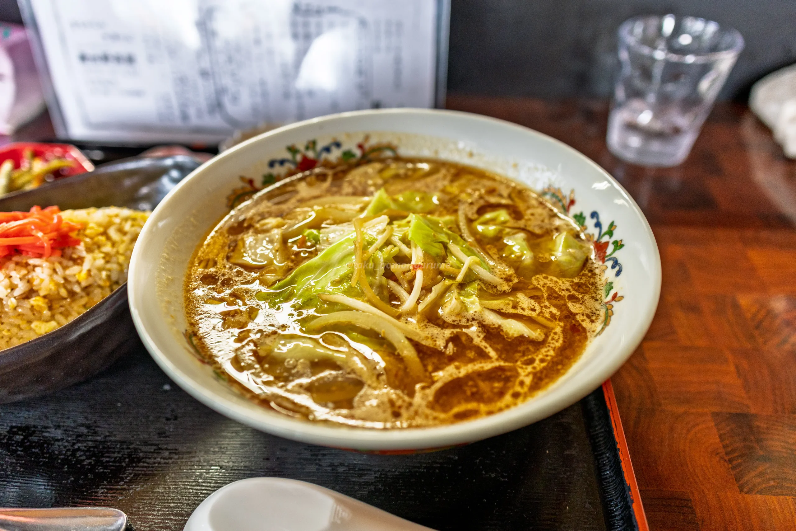 生姜が効いた清水野茶屋の味噌ラーメン